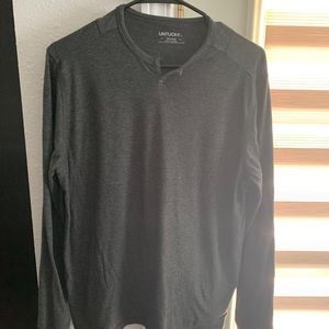 Untuckit Medium Henley